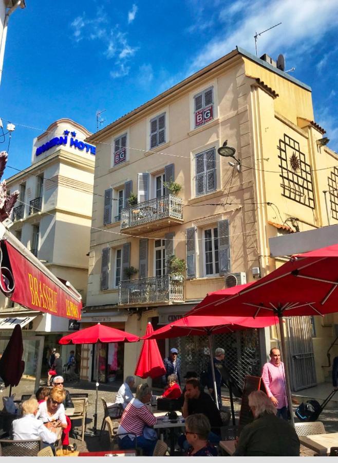 Pimms * Antibes