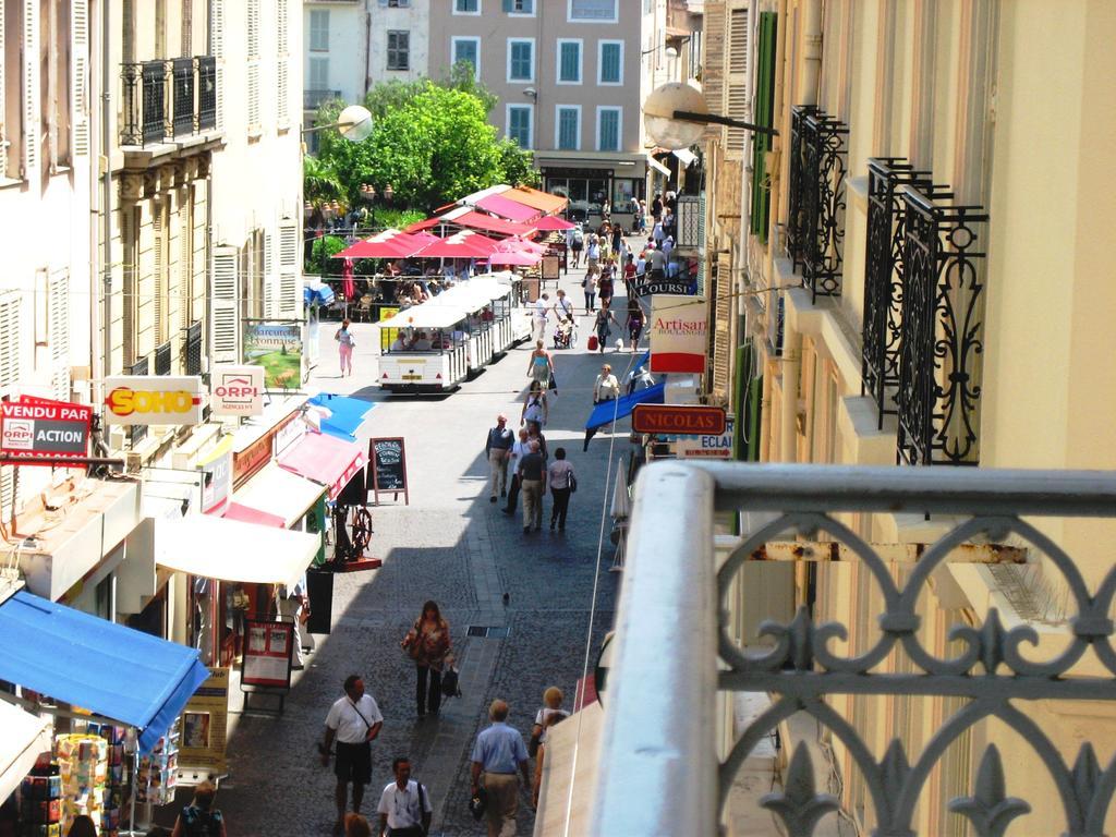 Pimms Antibes